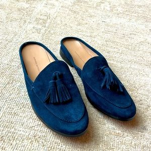 Adorable navy suede mules Banana Republic - never worn!
